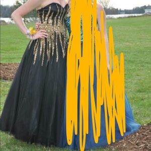 Prom dress! Formal gown!